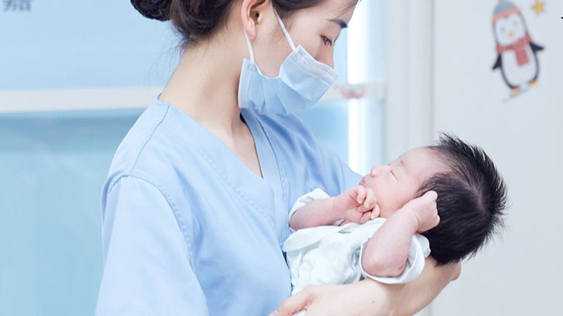 育儿嫂服务，如何挑选上海优质公司？**